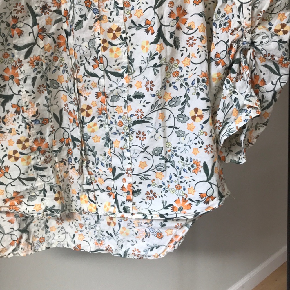 Zara Basic Flower Blouse. - image 5